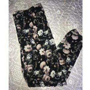 Abercrombie & Fitch Soft Floral Pants